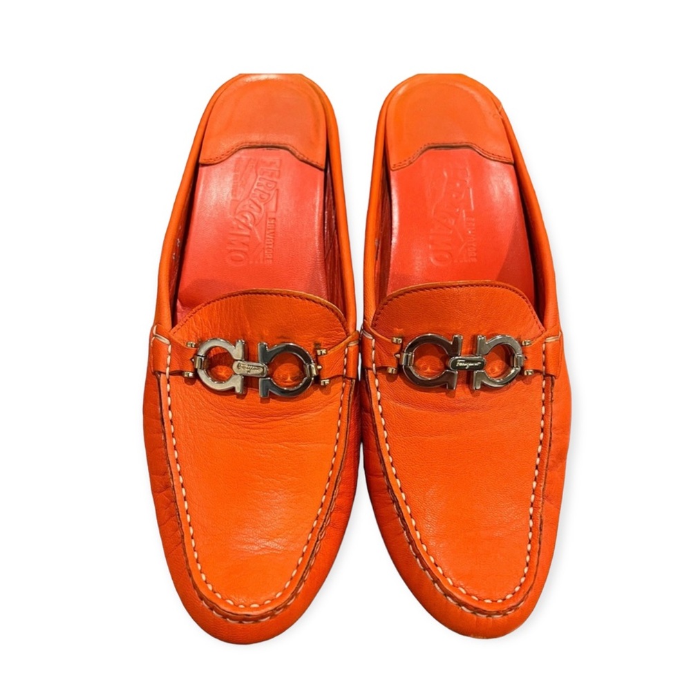 Salvatore Ferragamo Women’s Orange Viggio Apron-Toe Leather Mules Size 8 Slip On - Picture 1 of 10